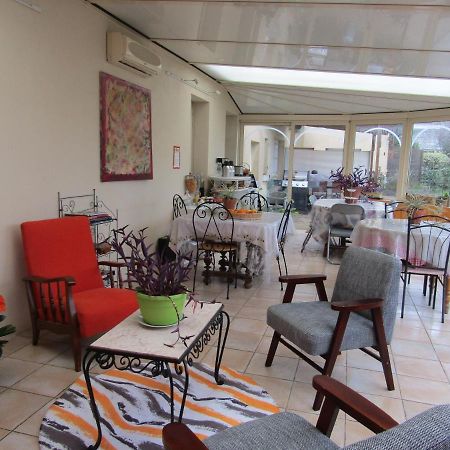 Chambre D'Hotes Mansardee Saint-Ouen-les-Vignes ภายนอก รูปภาพ